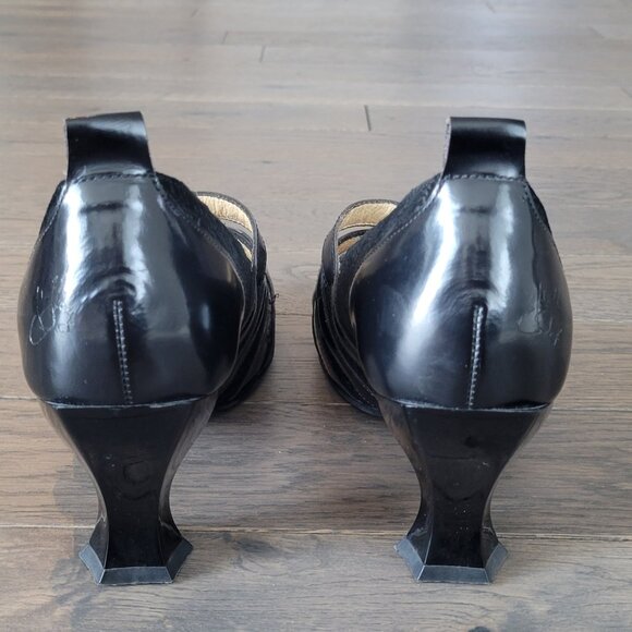 John Fluevog Rubens Mary Jane Pumps - Picture 7 of 8